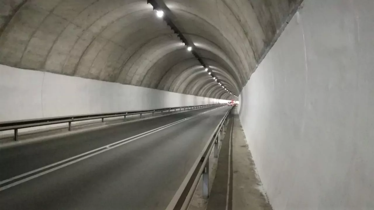 Tunel Scindo Passo (Favignana - Trapani)