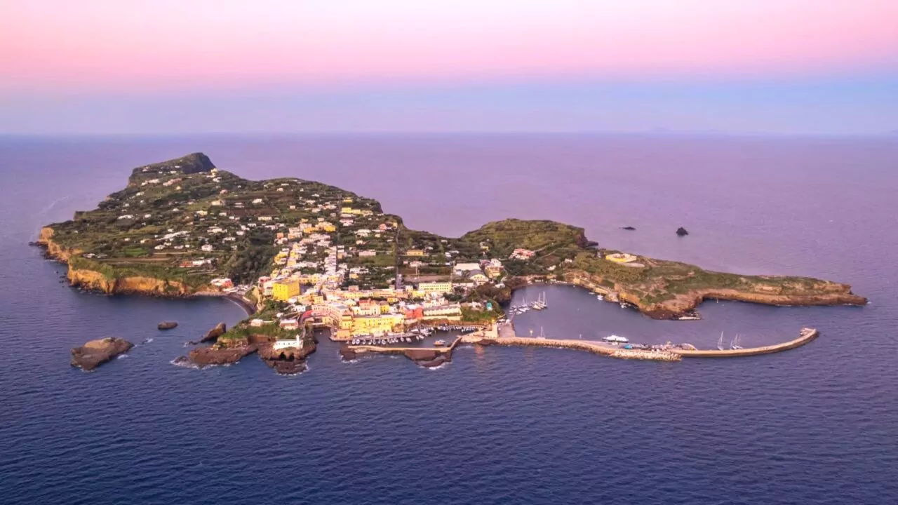 Obnova pločnika luke (Otok Ventotene - LT)