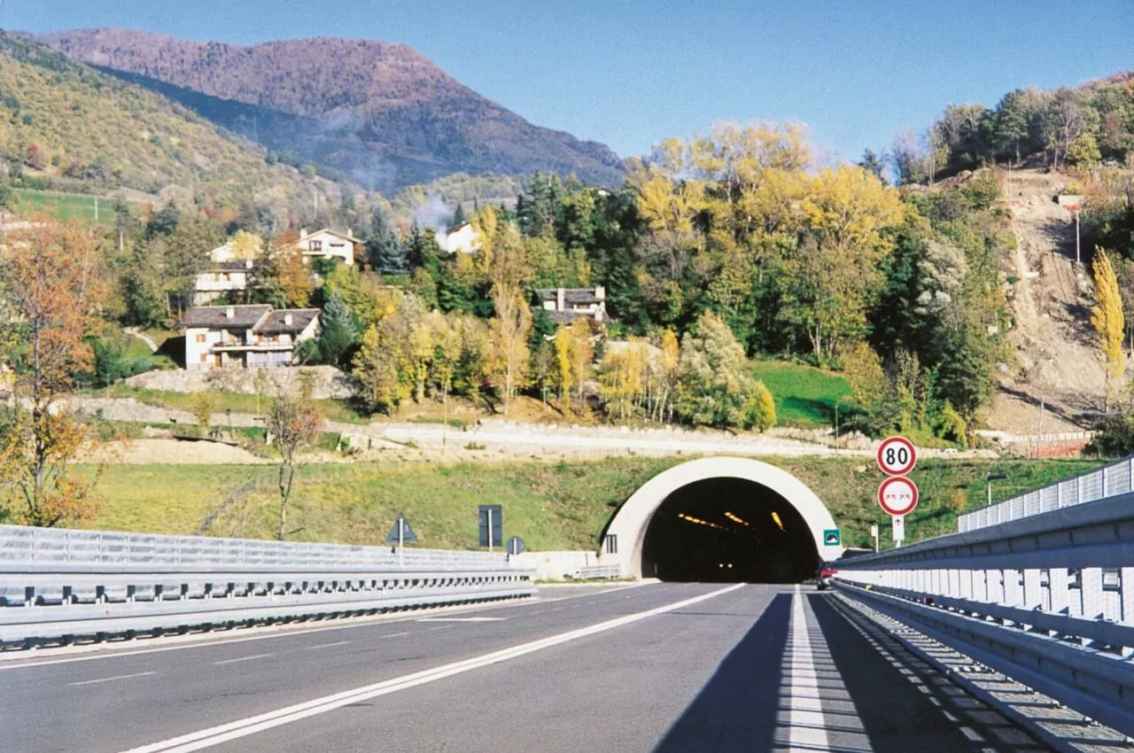 Tunel San Bernardo (Aosta)